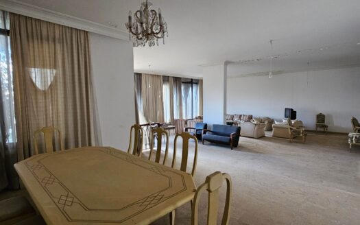 Adma Sale Villa need Renovation