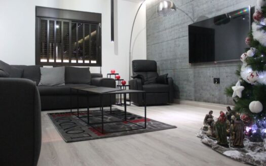 Apartment Bouar Terrace Garden Sale
