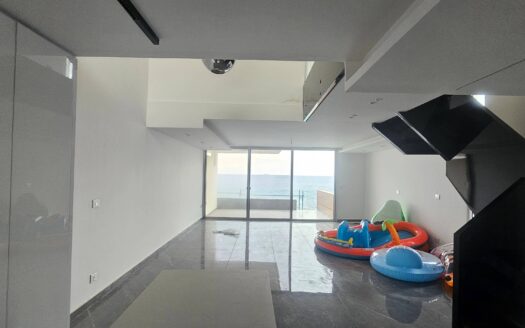 Huge Triplex Chalet Safra For Sale