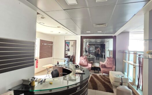 Investment Showroom rent Antelias