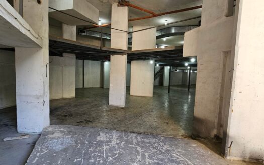 Warehouse sale ghazir Kesrwan Leban