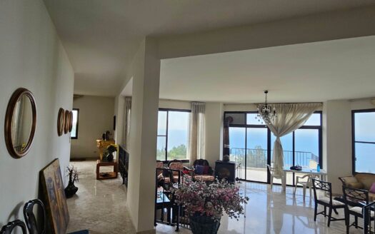 Huge Apartment Sale Fatqa Sea View