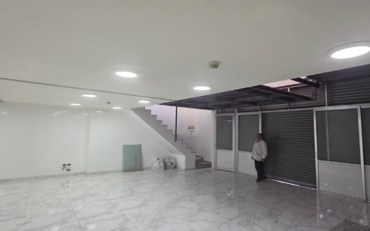 Showroom Mkalles Rent industrial city