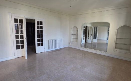 Huge Apartment Rent Beirut Ashrafia