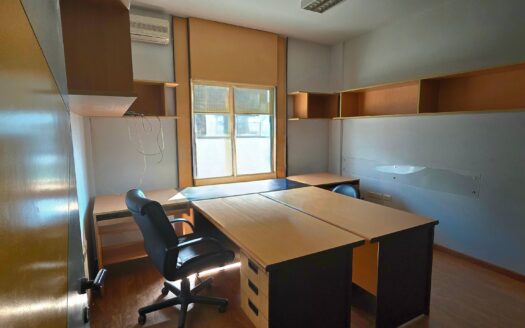 Offices in Office For Rent Zalka