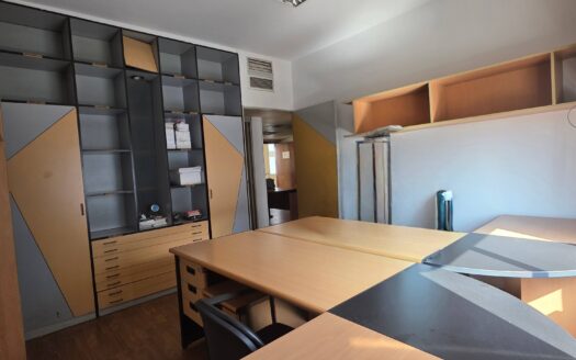 Offices in Office For Rent Zalka