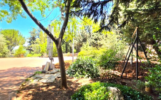 Alaay Bhamdoun Villa For Rent