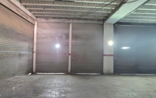Maten naher El Mote Garage For Sale