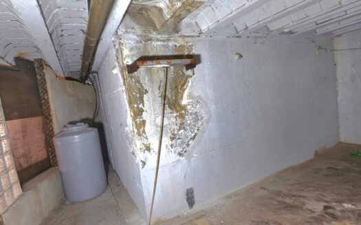 Maten Naher El Mote Garage For Rent