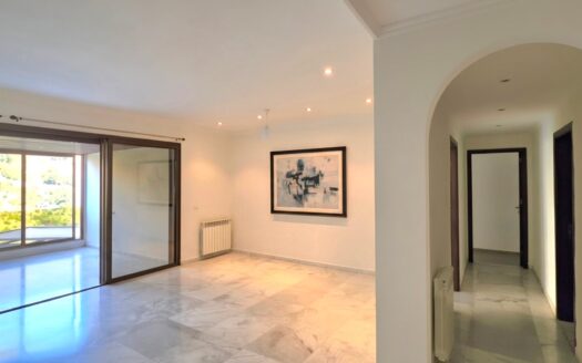 Baabda Hazmeieh Apartment For Sale