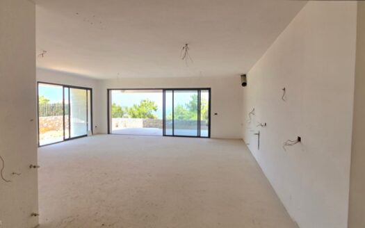 Maten Kernet Hamra Apartment For Sale